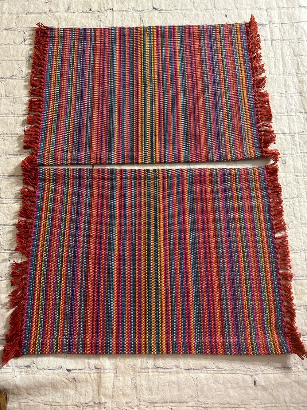 CRATE & BARREL MERCADO PLACEMATS RED MULTI STRIPED PATTERNED WITH FRINGE COTTON